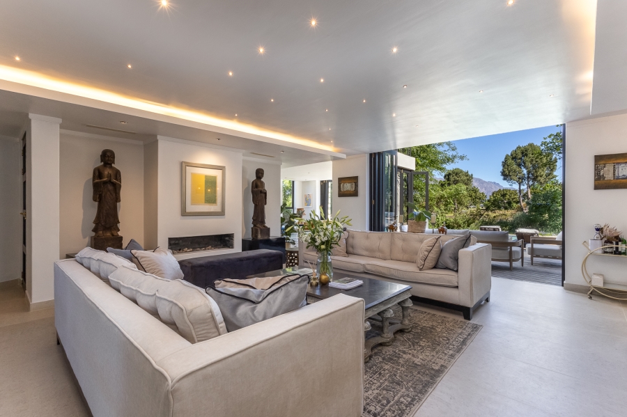To Let 5 Bedroom Property for Rent in Pearl Valley at Val de Vie Western Cape